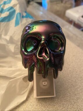 Iridescent Drip Skull Decor - Multicolor Accent